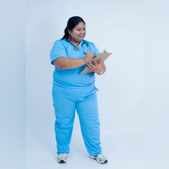 XXL Size Top and Jogger Scrub Set - Picture 6 of 12